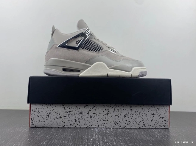 Rep 4 Moments Air Frozen Jordan AQ9129-001 0701